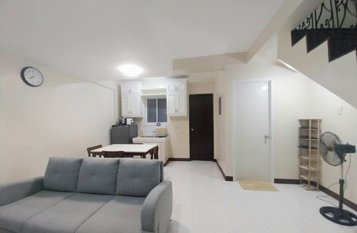 Suba Basbas House | 3-Bedroom Pacific Grand Townhome in Masulog, Lapu-Lapu with WiFi & Full AC Rooms