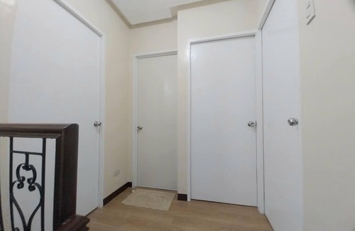 Suba Basbas House | 3-Bedroom Pacific Grand Townhome in Masulog, Lapu-Lapu with WiFi & Full AC Rooms