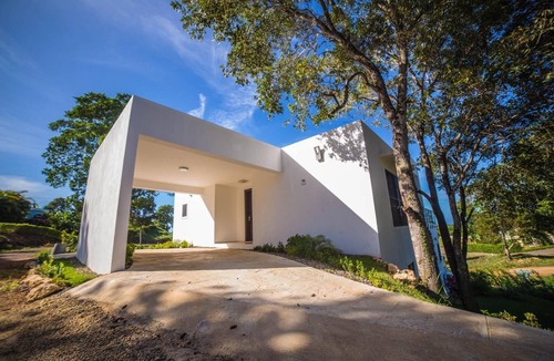Cabarete Villa | 3-bedroom Villa in terrific Sosúa with Infinity Pool ,Ocean View,Pool Table,Bar