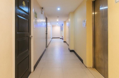Alabang Hotel | 30 m² Hotel ∙ 2 guests
