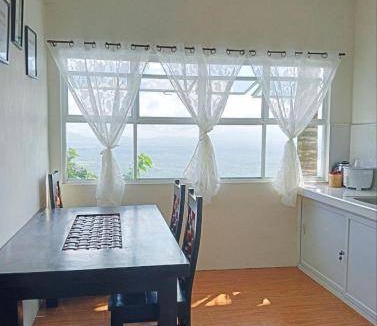 Tagaytay House | 300 m² House ∙ 3 bedrooms ∙ 15 guests