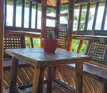 Tagaytay House | 300 m² House ∙ 3 bedrooms ∙ 15 guests