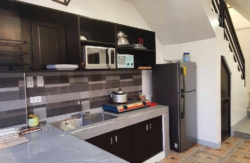 Angono Villa | 300 m² Villa ∙ 2 bedrooms ∙ 20 guests