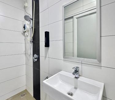 Bukit Indah House | 305 1B1B Nusa Bestari-Near Bkt Indah Riverview Inn