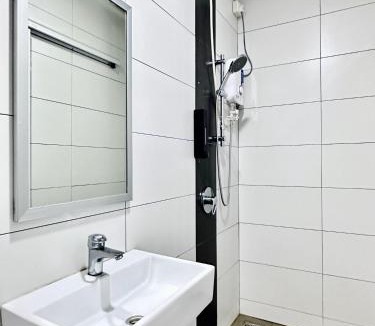 Bukit Indah House | 307 1B1B Nusa Bestari-Near Bkt Indah Riverview Inn