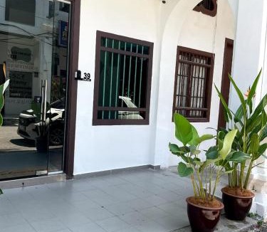 Chinatown Hostel | 39 Love Lane - Smart Intelligent Inn Georgetown