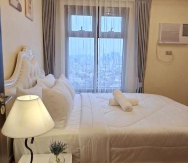 Pasay Apartment | 3BR Grand-100sqm-15pax-Free Parking-PET-MOA,PICC,WTC,CCP