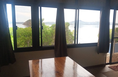 Coron House | 4 Bedroom 2-Storey Beach House with Pool