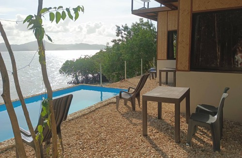 Coron House | 4 Bedroom Beach House with Pool