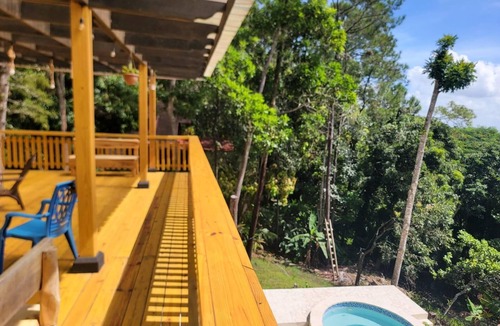 La Joya Cabin | 4 Bedroom Cabin In Lovely Jarabacoa with Pool