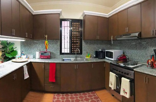 Badoc Bed & Breakfast | 4 bedroom Spanish inspired guesthouse