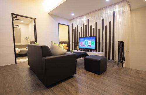 Kuah House | 4-Bedroom Stay Above Shoplot, Walking Distance to Kuah’s Largest Night Market