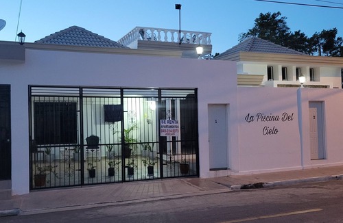 Barrio Acapulco Apartment | #4 cozy Queen bed apartment in charming Río San Juan with AC, WiFi, rooftop pool