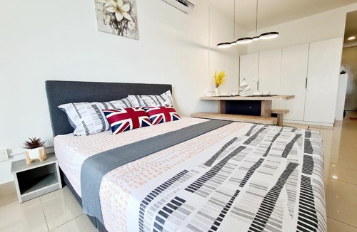 Subang Jaya Apartment | 4 Guest Studio Subang Jaya SS15 Courtyard First Subang LRT SS15 Subang Jaya Medical Center Subang Parade Nu Empire Subang Inti College Taylors College