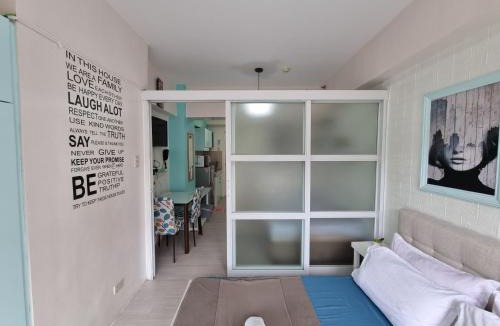 San Jose Apartment | 4 pax Tagaytay Prime Staycation WIFI NETFLIX and light cooking FREE VIEWDECK