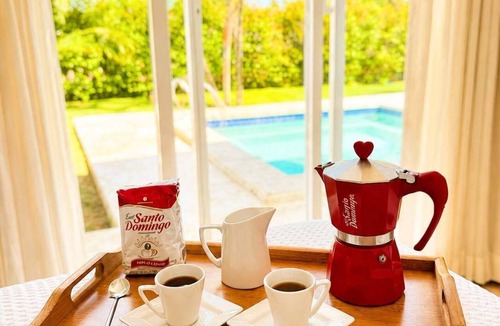 Playa Chiquita Villa | 4 Suites | Huge Yard, Jacuzzi & Sleeps up to 13
