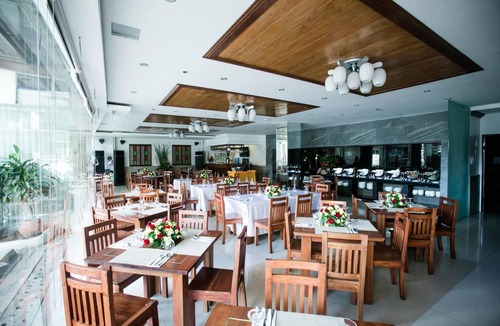 Calamba Hotel | 40 m² Hotel ∙ 5 guests