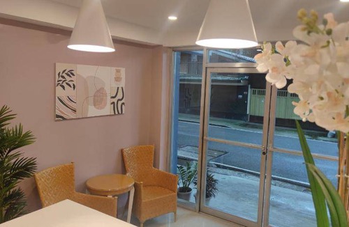Quezon City Hotel | 40 m² Hotel ∙ 6 guests