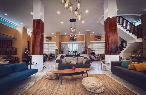 Manoc-Manoc House | 400 m² House ∙ 4 bedrooms ∙ 13 guests