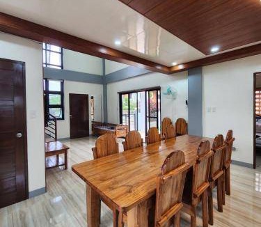 Puerto Galera House | 435 m² House ∙ 4 bedrooms ∙ 13 guests