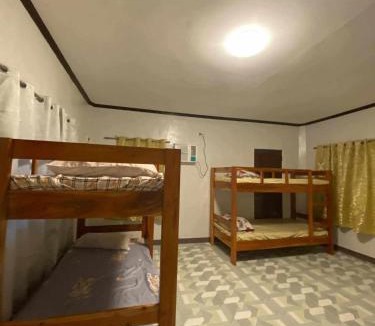 Daanbantayan Hostel | 4A's Lodging