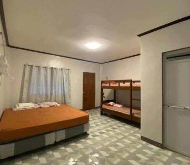 Daanbantayan Hostel | 4A's Lodging