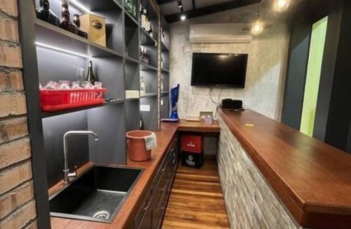 Tebing Tinggi Villa | 4B12B Bar 5 min City Center-no karaoke