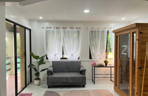 Antipolo Apartment | 4BR Tipolo rest house with Pool Sauna billiards hockey