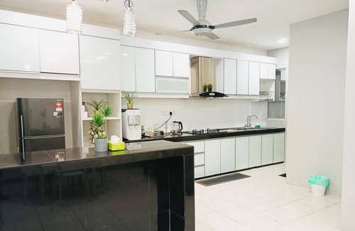 Si Rusa House | 5 minutes to Port Dickson beaches! Cosy and spacious homestay