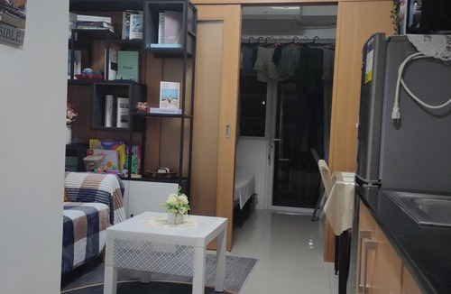 Barangay 76 Apartment | 5-Minutes Walk to Mall of Asia, One-bedroom with Balcony at Shell Residences