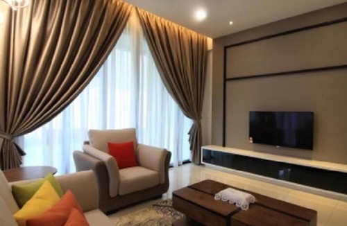 Seri Kembangan Apartment | #5 Tropical Evilla Executive Suite