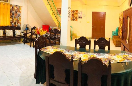 Bantay House | 500 m² House ∙ 2 bedrooms ∙ 15 guests