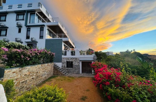 Puerto Galera Villa | 500 m² Villa ∙ 4 bedrooms ∙ 8 guests