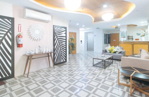 Calamba Hotel | 55 m² Hotel ∙ 2 guests