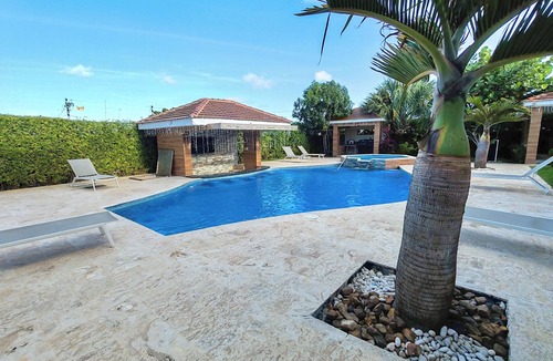 Playa Bibijagua Villa | 5BR Luxury Retreat w/Private Pool, Jacuzzi & On-Site Staff + Bonus
