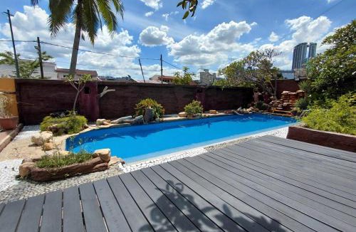 Taman OUG House | 6 Bedroom 24 Pax Karaoke Pool Stay for Family OKR by Manhattan Group