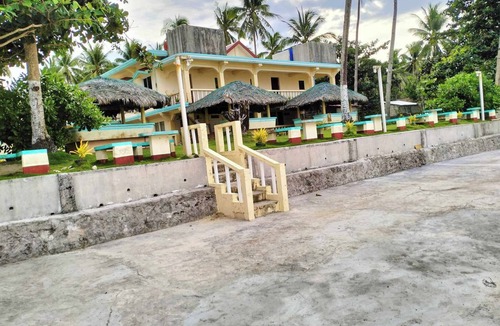 Capul Cabin | 6-bedroom lodge in charming Island Municipality of Capul with AC