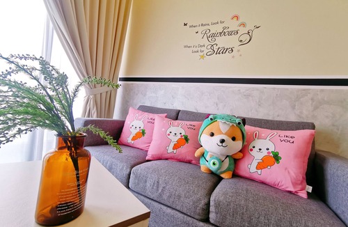Medini Apartment | 6min walking- Legoland Happy Rainbow Suite for Families 2R2B 1-8pax Max Lakeview