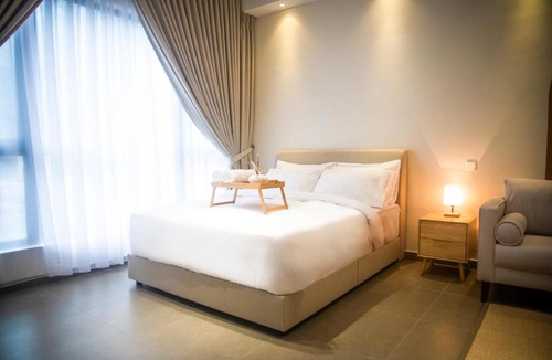 Sungai Penchala Apartment | 7 Mossaz skypool 5mins to 1U and Ikea atEmpire City
