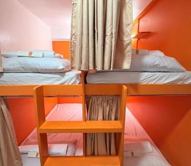 Catangnan Hostel | 8-Bed Mixed Dorm, Surf & Social Hostel Siargao