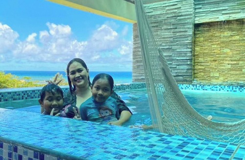 Central Luzon Bed & Breakfast | 8-bedroom bed & breakfast near the beach w/pool & jacuzzi