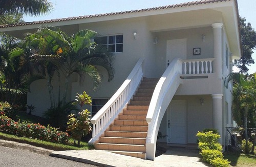 Urbanizacion Tavarez Villa | 8BD guest-friendly complex with pool and sports courts, near everything in Sosua