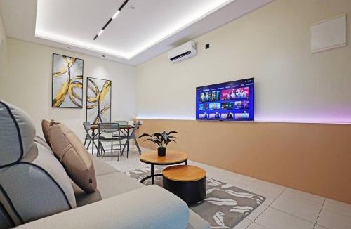 Taman Daya House | 8paxAustin Landed # Ai smarthome