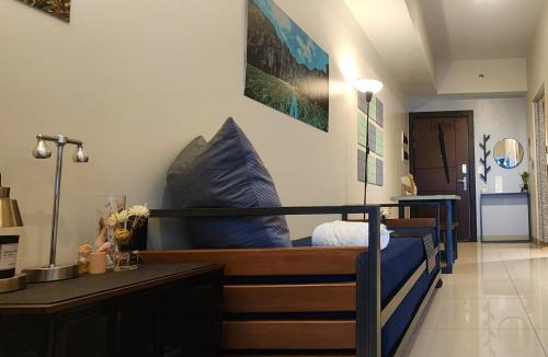 Taguig Apartment | 8U Pristine & Cozy Stay at Uptown Mall BGC across Mitsukoshi with FREE Parking and Balcony