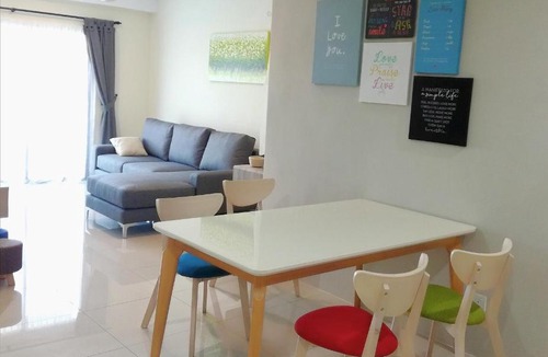 Kampung Kuala Pari Apartment | 9 on Manhattan