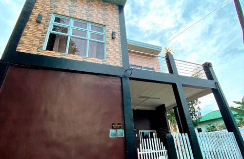 Danao City House | 98 m² House ∙ 3 bedrooms ∙ 5 guests