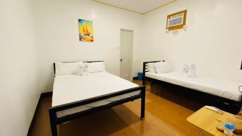Luzon House | Aňos Guesthouse