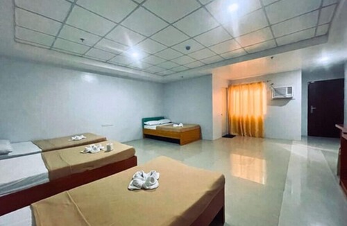 Legazpi Hotel | A and A Bed & Breakfast Inn powered by Cocotel