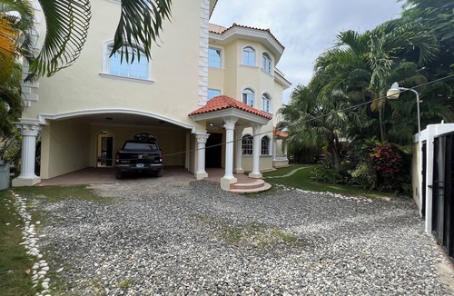 Villas Del Mar Apartment | A beautiful property with enough space for you and yours