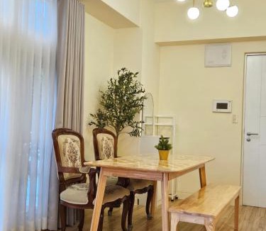Binan City Apartment | A Retro Style One Bedroom